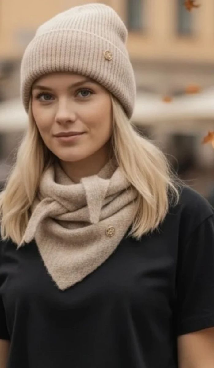 Strikket trekantskjerf (lite), Taupe melert
