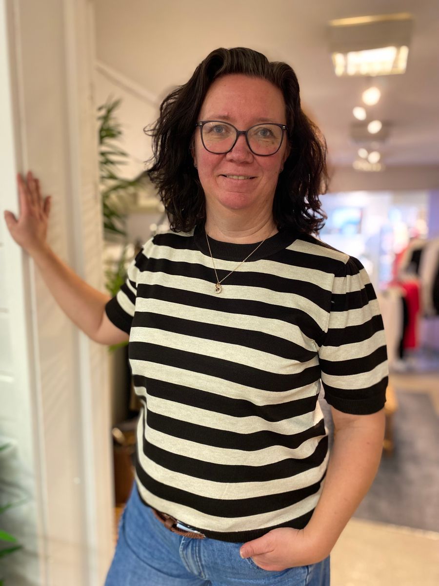 Mila SZ Pullover, kort erme, mørk brun/beige