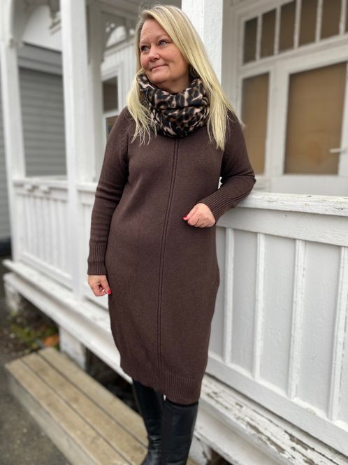 Hovedbilde Strikket kjole, brun