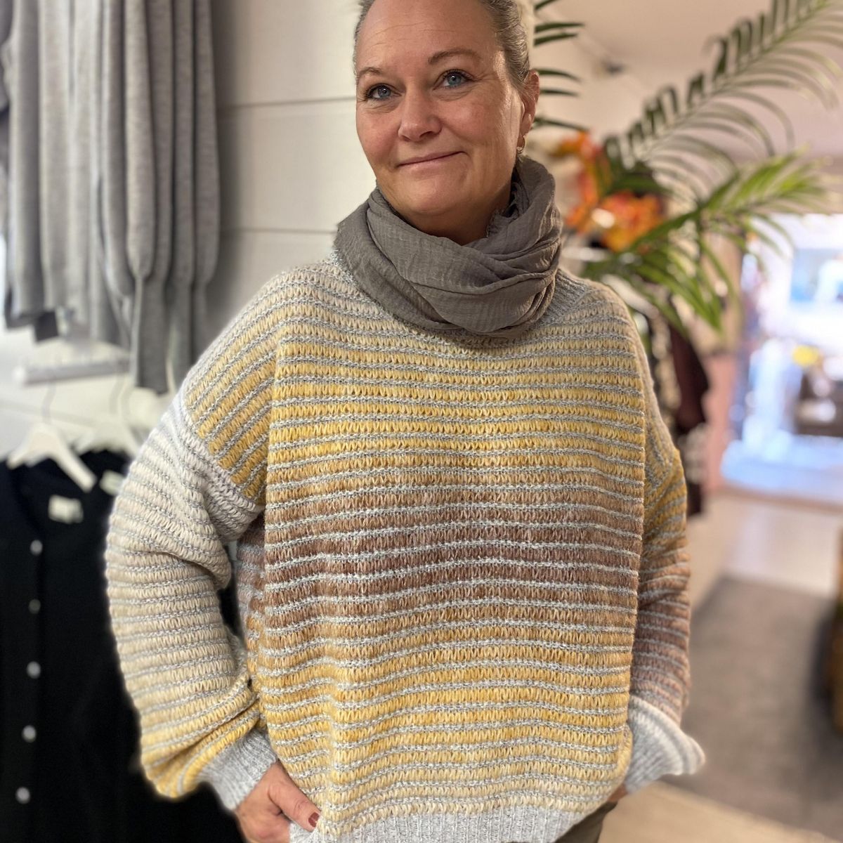 Asra Knit, Honey Gold